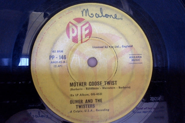 Oliver And The Twisters : Mother Goose Twist / Locomotion Twist (7", Single)