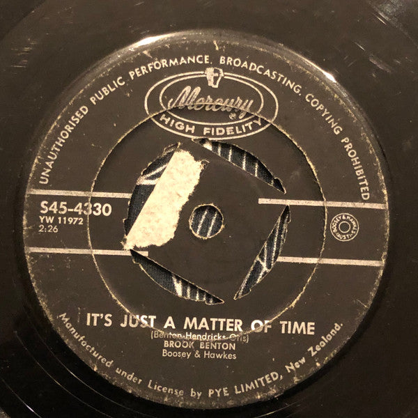 Brook Benton : It's Just A Matter Of Time (7", Single)