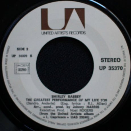 Shirley Bassey : I've Never Been A Woman Before (7", Single)