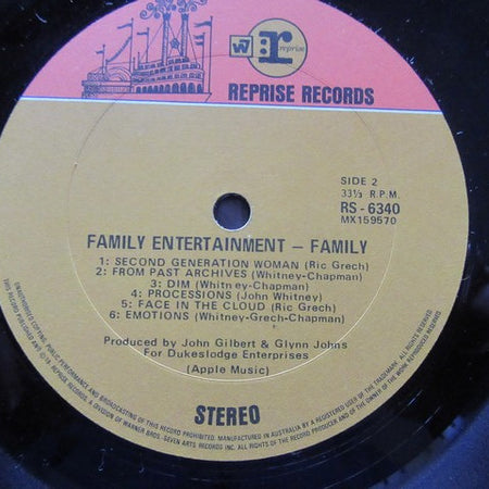 Family (6) : Family Entertainment (LP, Album)