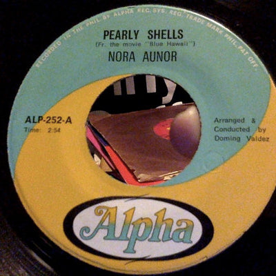 Nora Aunor : Pearly Shells (7")