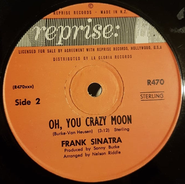 Frank Sinatra : Strangers In The Night / Oh, You Crazy Moon (7", Single)