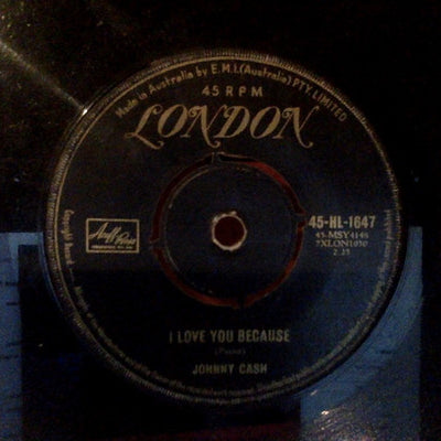 Johnny Cash & The Tennessee Two / Johnny Cash : Straight A's In Love / I Love You Because (7", Single)