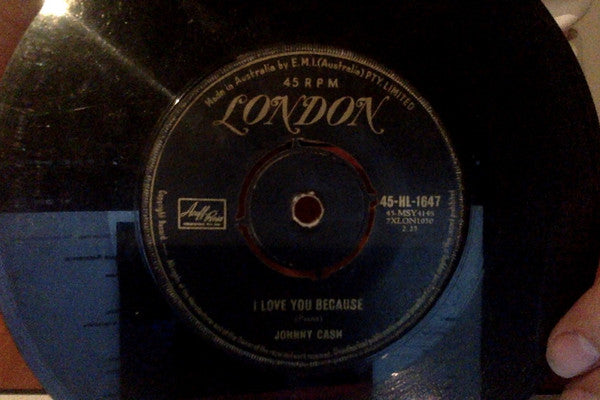 Johnny Cash & The Tennessee Two / Johnny Cash : Straight A's In Love / I Love You Because (7", Single)