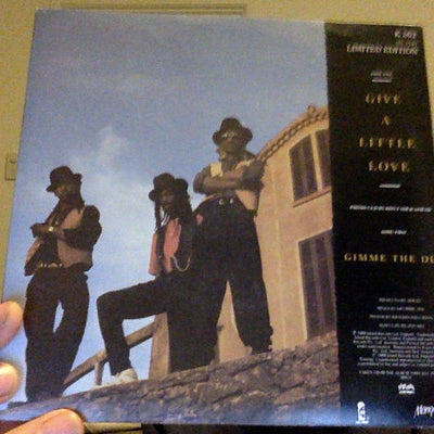 Aswad : Give A Little Love (7", Single, Ltd)