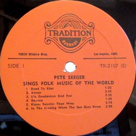 Pete Seeger : Sings Folk Music Of The World (LP, Album, RE)