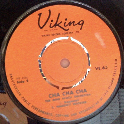 Rene Bloch And His Orchestra : Cha Cha Cha (7", EP)