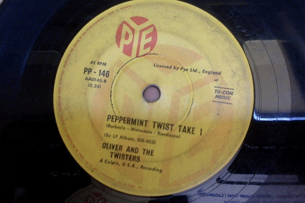 Oliver And The Twisters : Mother Goose Twist / Locomotion Twist (7", Single)