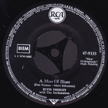 Elvis Presley With The Jordanaires : The Girl Of My Best Friend (7", Single, RP)