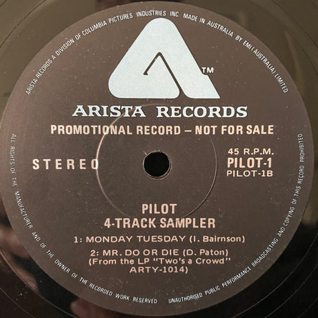 Pilot : Two's A Crowd (LP, MiniAlbum, Promo, Smplr)