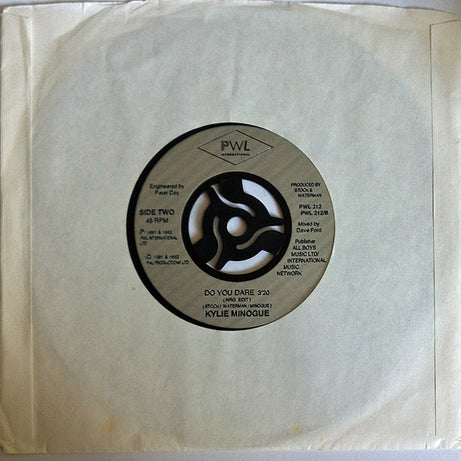 Kylie Minogue : Give Me Just A Little More Time (7", Single)