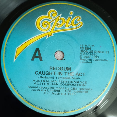 Redgum : Caught In The Act (7", Single)