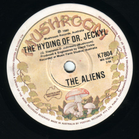 The Aliens (4) : Follow That Girl (7", Single)