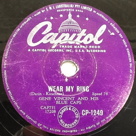 Gene Vincent & His Blue Caps : Lotta Lovin' / Wear My Ring (Shellac, 10")