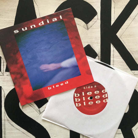 Sundial (2) : Bleed (7", EP)