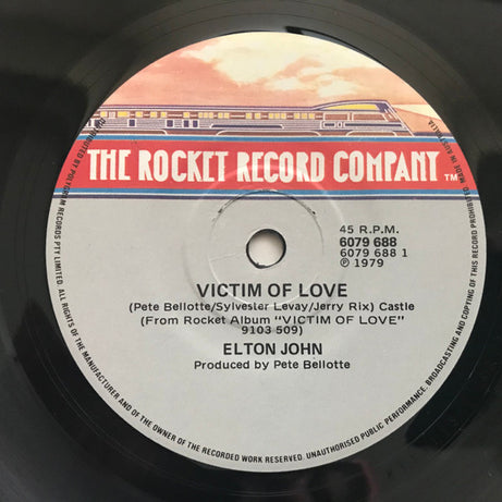 Elton John : Victim Of Love (7", Single)