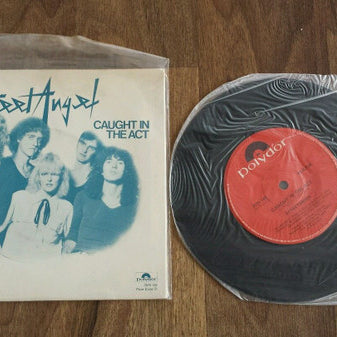 Street Angel (3) : Caught In The Act (7", Single)