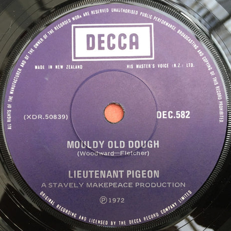 Lieutenant Pigeon : Mouldy Old Dough (7")